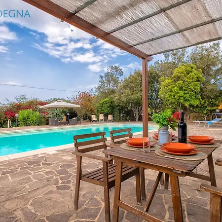 Melograno With Exclusive Swimming Pool Surrounded By Greenery *