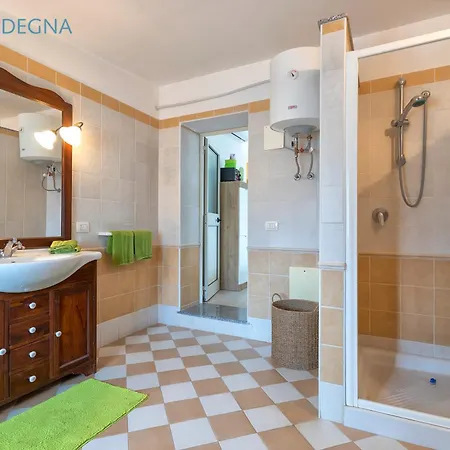 Melograno With Exclusive Swimming Pool Surrounded By Greenery